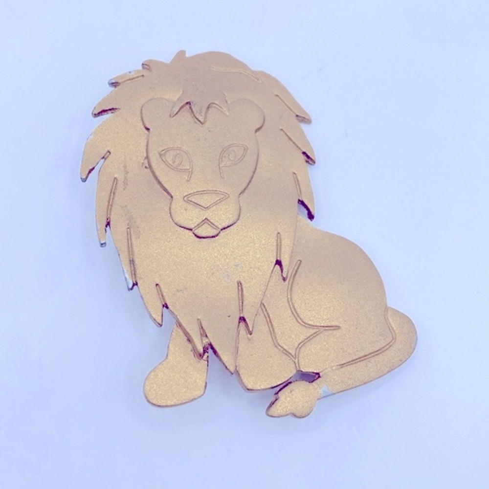 Vintage Brushed Gold Tone Sitting Lion Brooch Pin - Regal Leo Animal Figural